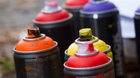 Cool Way How To Make Spray Paint Not Sticky For 10 Minutes