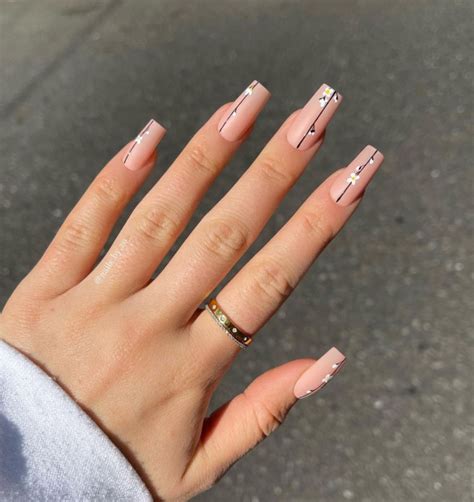 40 Stylish French Tip Nails For Any Nail Shape Flower French Tip