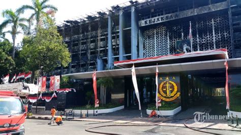 Fakta Fakta Kasus Kebakaran Gedung Kejaksaan Agung Asal Usul Api