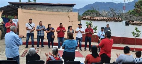 Entrega el alcalde de Nocupétaro la pavimentación de la calle Francisco