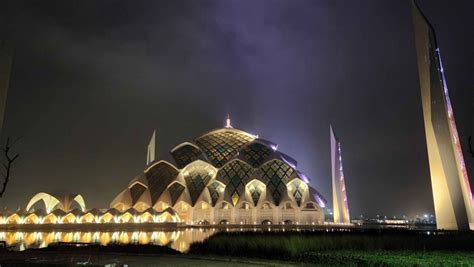 Masjid Al Jabbar Bandung Awal Mula Dan Rekomendasi Hotel Sekitarnya