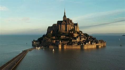 Vid O Les Images Extraordinaires Du Mont Saint Michel Redevenu Une Le