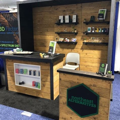 Portable Trade Show Shelving