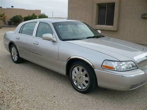 Buy Used 2004 Lincoln Town Car Ultimate Sedan 4 Door 4 6L In Fountain