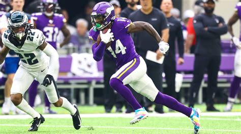 Vikings’ Stefon Diggs shines against Eagles - Sports Illustrated