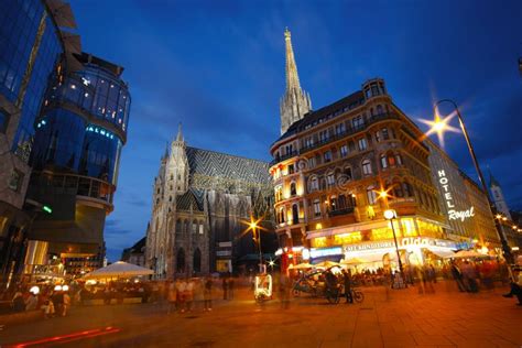 Vienna at Night editorial stock image. Image of historic - 44319039