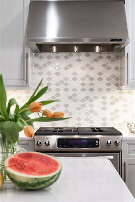 Warm Transitional Kitchen | RSI Kitchen & Bath