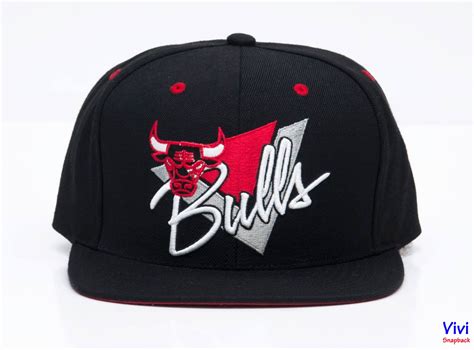 Mitchell And Ness Bulls Snapback Black