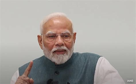 Pm Modi Greets Nation On Constitution Day