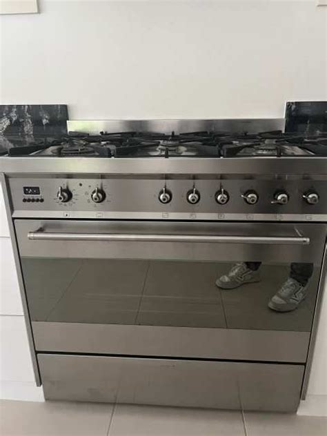 Smeg Gas Stove And Cooktop Cooktops And Rangehoods In Mosman Nsw