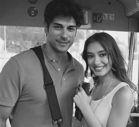 Kara Sevda Burak Özçivit ve Neslihan Atagül Turkish film Kara