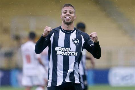 Lucas Fernandes Valoriza Ta A Rio E Presen A Do Botafogo Na Copa Do Brasil