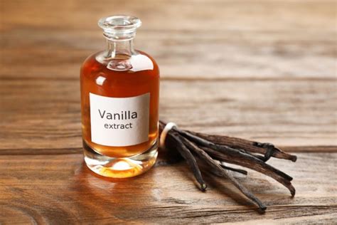 15 Rekomendasi Parfum Vanilla Wanginya Tahan Seharian 2023