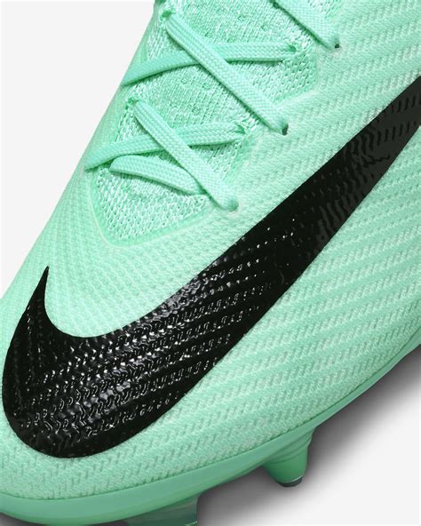 Chaussure de foot montante à crampons pour terrain gras Nike Mercurial