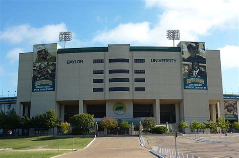 Watch Floyd Casey Stadium Being Demolished