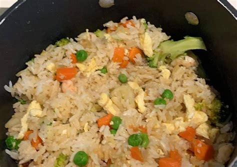 Steps To Make Any Night Of The Week Shrimp Fried Rice Yannick Alleno Recipes