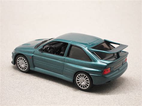 Ford Escort RS Cosworth Verte IXO 1 43e Minicarweb