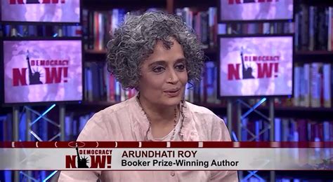 La Escritora Arundhati Roy Sobre La Impunidad De Las Violaciones En La