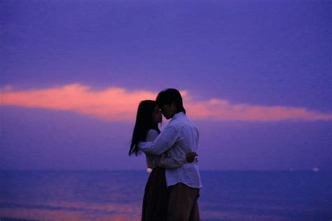 Pin on Couple hiện đại | Cute love photos, Couple poses reference, Cute ...