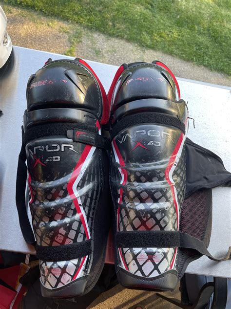 Used Bauer Vapor X40 Shin Pads Sidelineswap