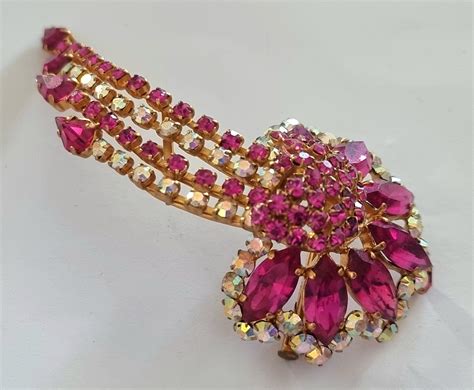 Roger Jean Pierre Probably For Elsa SCHIAPARELLI Large Old BROOCH For