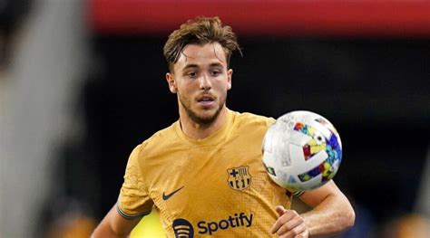 Bar A Extends Nicos Contract Loans Midfielder To Valencia Football