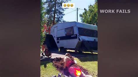 Total Idiots At Work Funny Fails Bad Day At Work Idiots