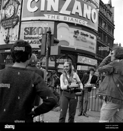 1960s Photo Hippies Black And White Stock Photos And Images Alamy