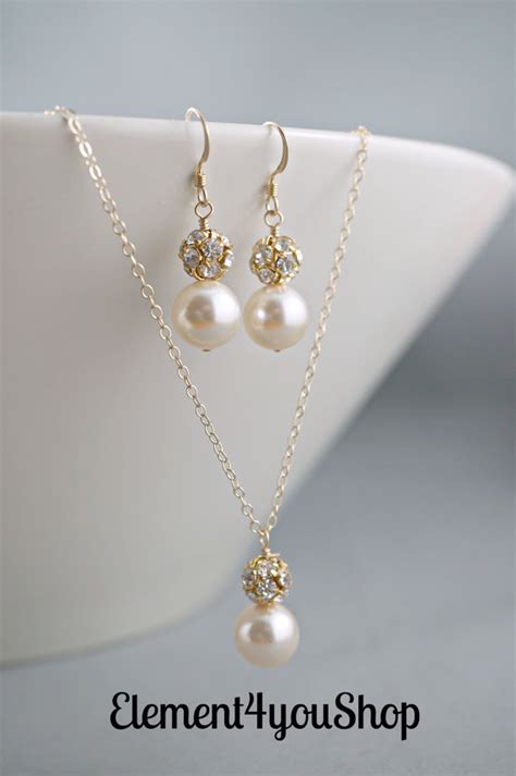 Bridesmaid Jewelry Set Swarovski Cream Pearls Necklace Earrings Set