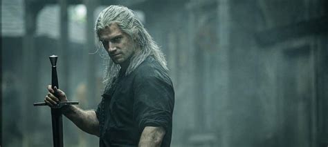 Henry Cavill Pense Que The Witcher Est Le Meilleur Héros De 2020