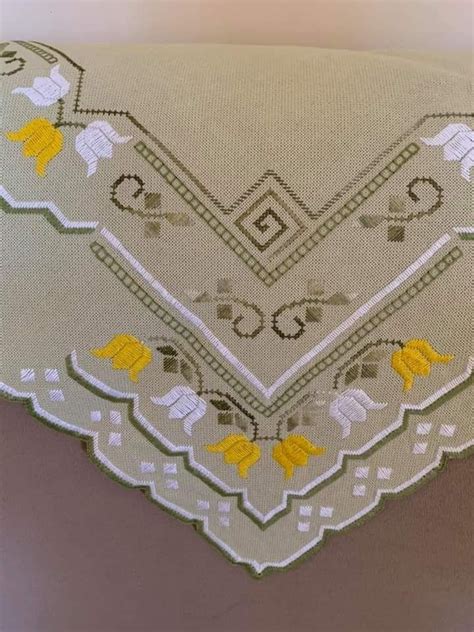 Cross Stitch Embroidery Hand Embroidery Bordados Tambour Bargello