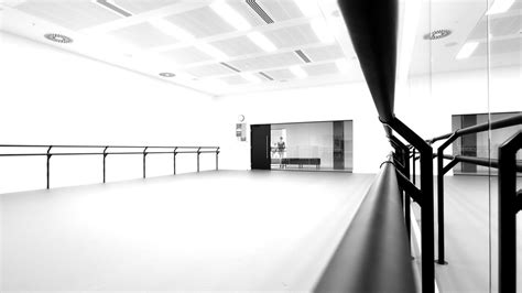 HIRE OUR STUDIOS | ITALIA CONTI