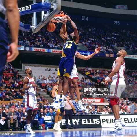 770 Pacers Dale Davis Photos & High Res Pictures - Getty Images