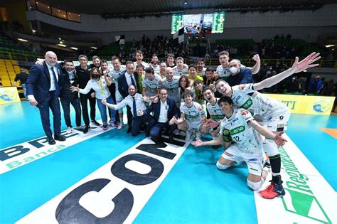 Pallavolo Padova On Twitter Nellabbraccio Ci Stringiamo Qua Sotto