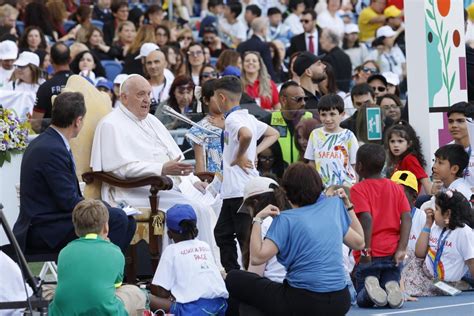 O Ano Do Papa C V Deo Ag Ncia Ecclesia