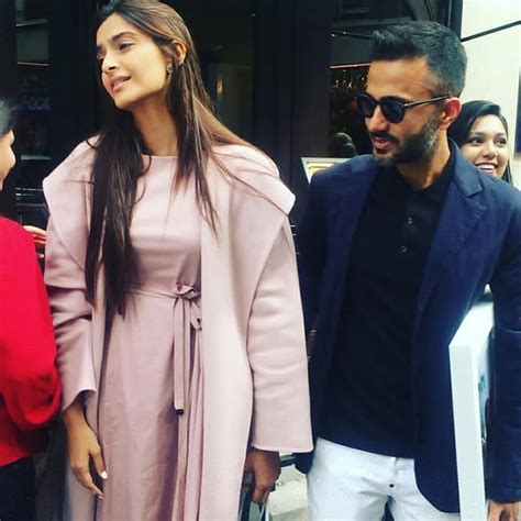 Sonam Kapoor Ahujas Candid Click With Anand Ahuja Proves She Had An