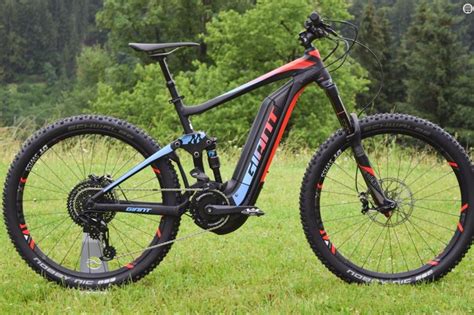 The Giant 2017 e-bike range electrifies all the things - BikeRadar