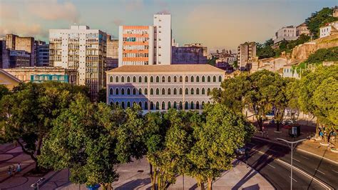 O Que Fazer Em Salvador Conhe A A Cidade Da M Sica Da Bahia Muito