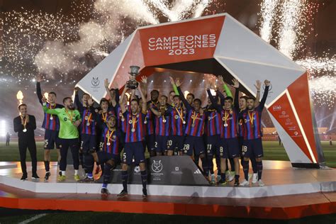 Barcelona Vence O Real Madrid Por 3 A 1 E Conquista A Supercopa Da