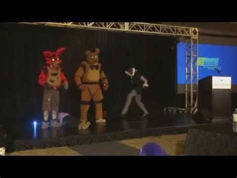 Five Nights At Freddy's Cosplay : r/FNaFb