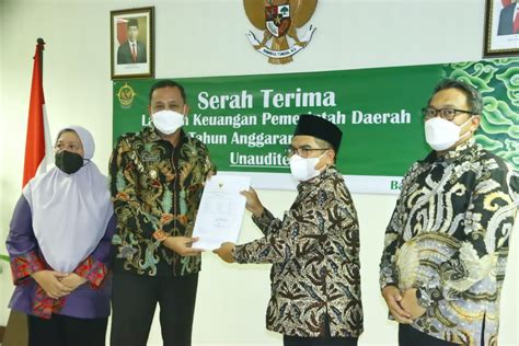 Kota Bekasi Menjadi Yang Pertama Serahkan Laporan Keuangan Tahun 2021