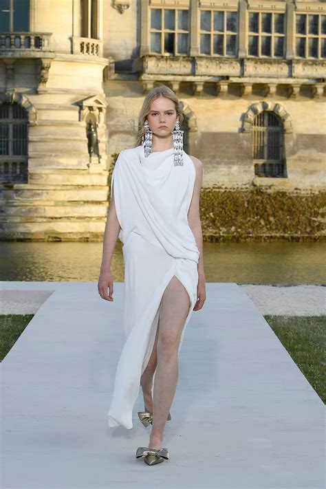 Valentino Fall Couture Fashion Show The Impression