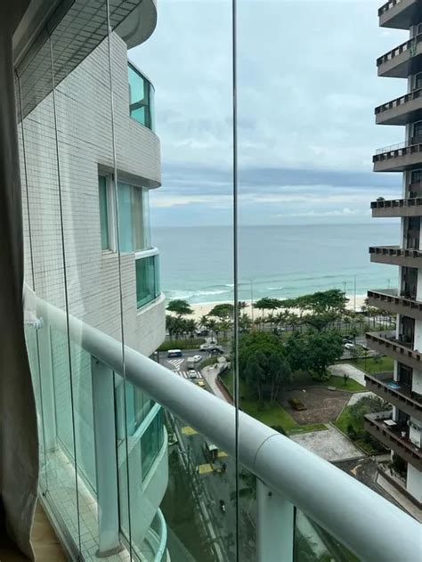 Apartamento na Avenida Lúcio Costa 3150 Barra da Tijuca em Rio de