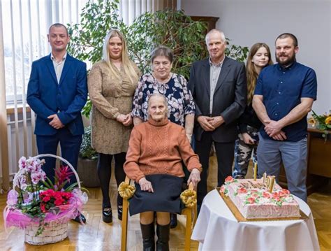 Alicja Ros O Z Piasutna Wi Towa A Setne Urodziny To Najstarsza