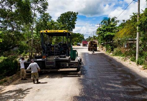 Avanzan trabajos de pavimentación de calles en Felipe Carrillo Puerto