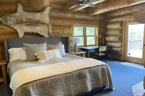 11 Cozy Mountain Cabins in Colorado for an Adventure Getaway