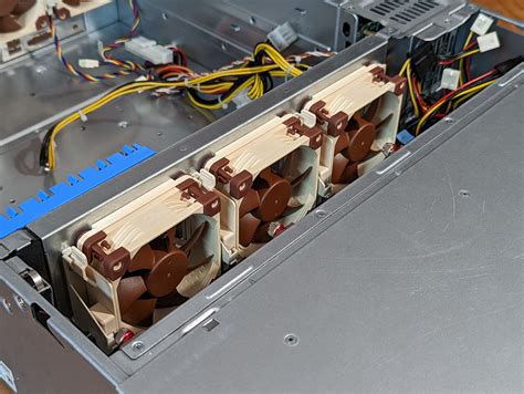 Supermicro Front Noctua Hot Swap Fan Von LayerCake Kostenloses STL Modell Herunterladen