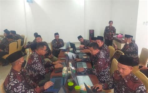 Kepala MIN 1 Kulon Progo Ikuti Raker Kankemenag Kulon Progo