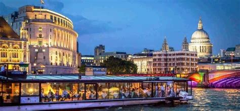 Bateaux London Gold Dinner Cruise For Two Gift Vouchers 270 For 2