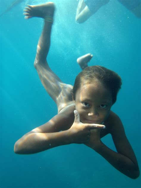 Badjao Kid With Excellent Underwater Vision 2 A Photo On Flickriver